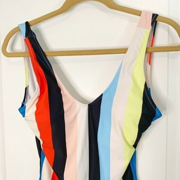 Cupshe NWT Cheeky Gal Stripe One Piece High Cut Summer Swim Suit - Picture 2 of 8